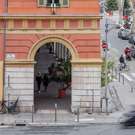 Joli 2 Pieces Au Port De Nice Eksteriør billede