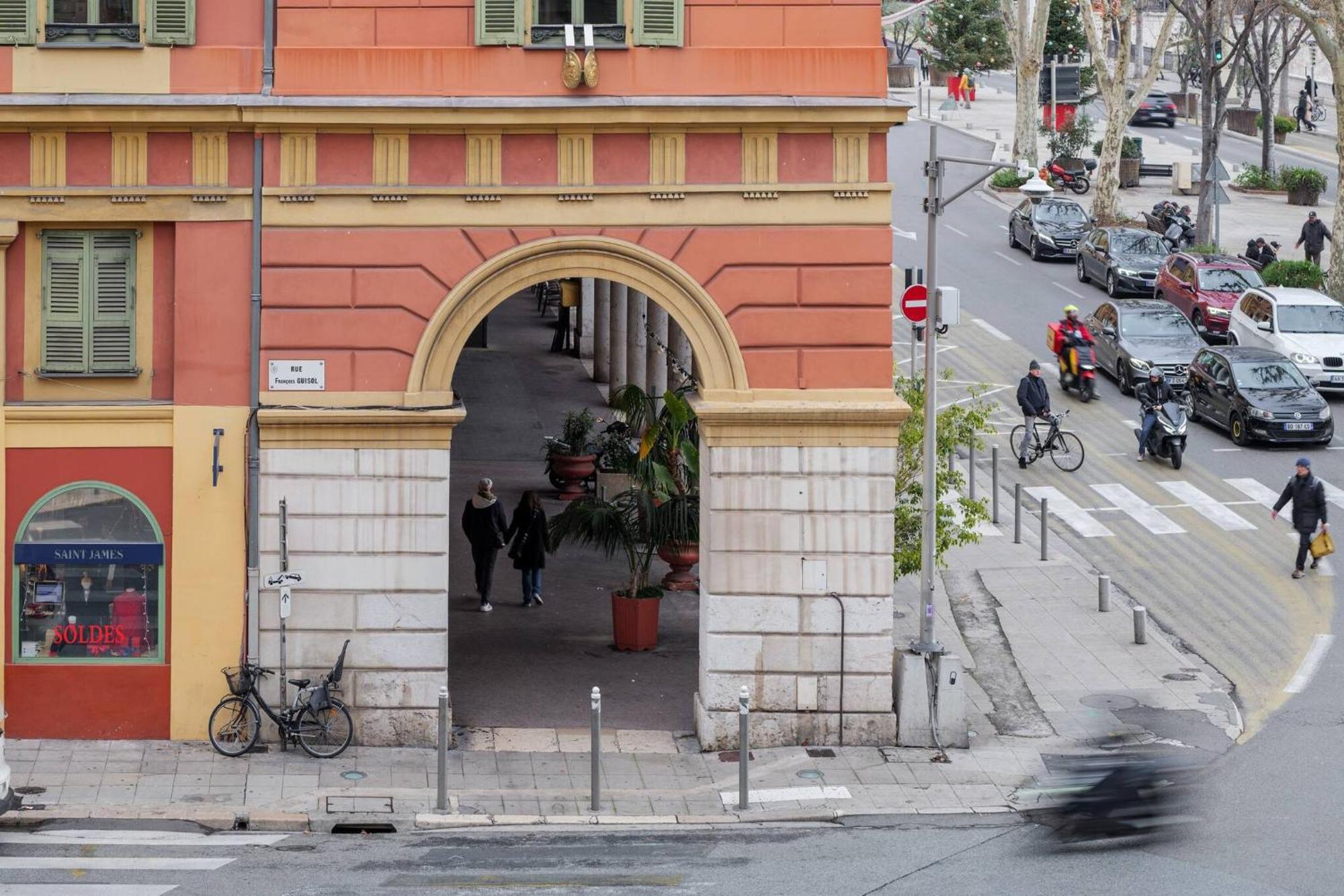 Joli 2 Pieces Au Port De Nice Eksteriør billede